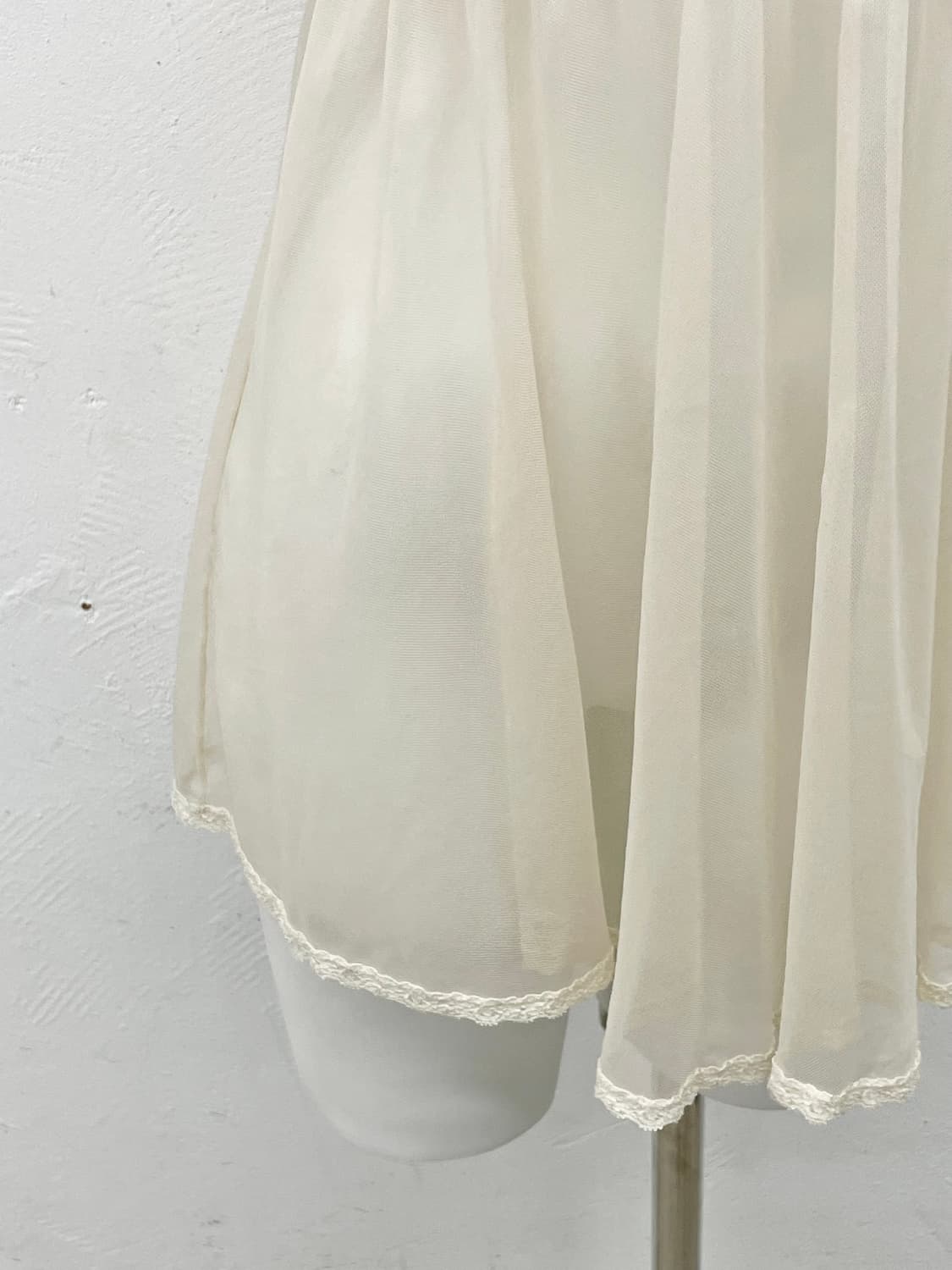 에블린 시어 레이스 슬립 상품이미지3