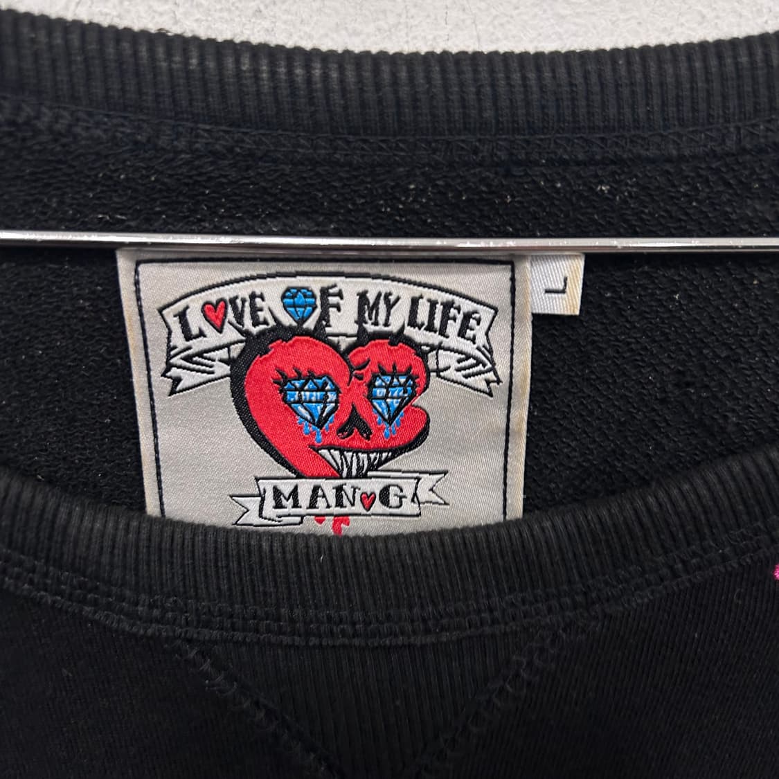 만지 시그니처 디자인 로고 코튼 맨투맨 상품이미지3