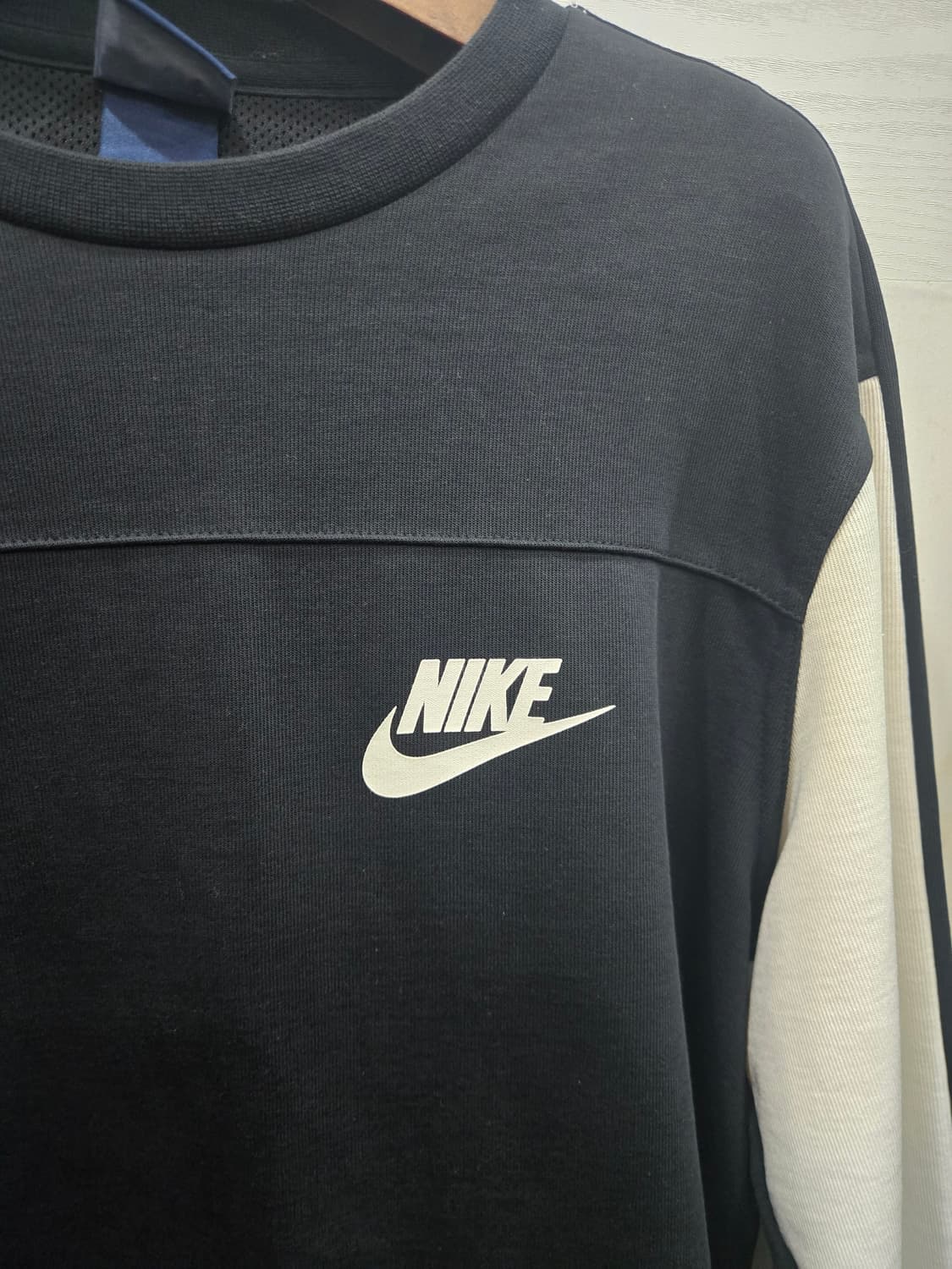 M,95 )) NIKE 나이키 맨투맨! 블랙 & 화이트! 상품이미지2