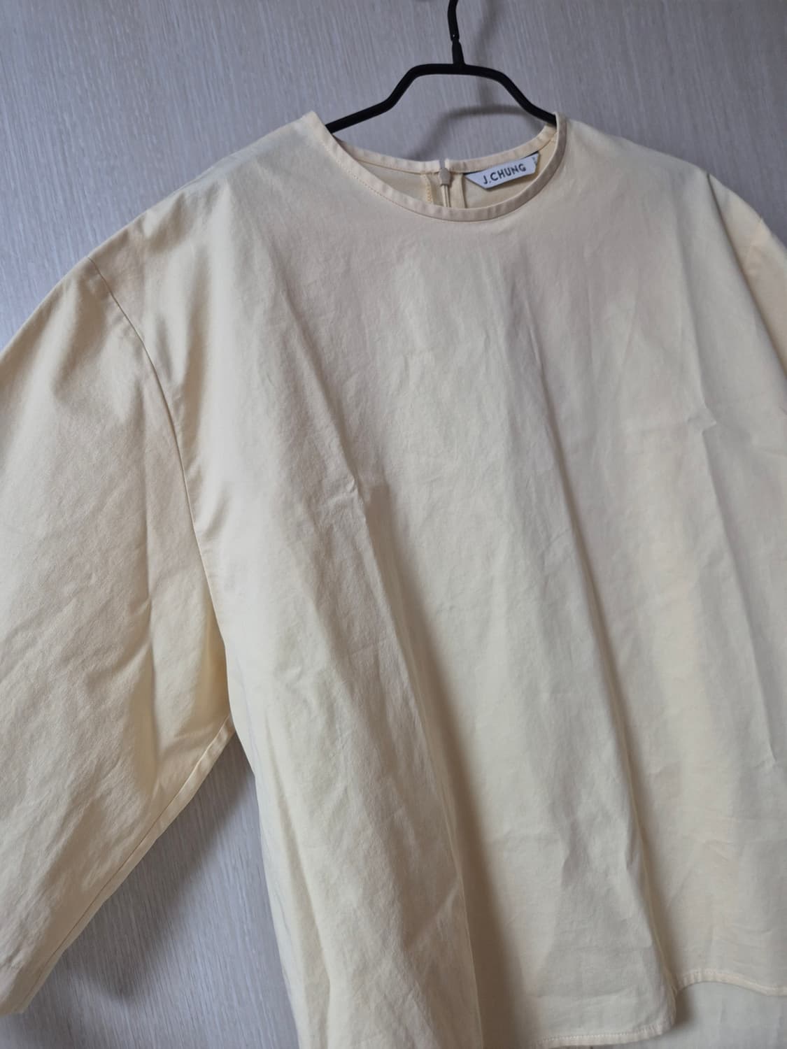 제이청 J.CHUNG 반팔 블라우스 상품이미지4