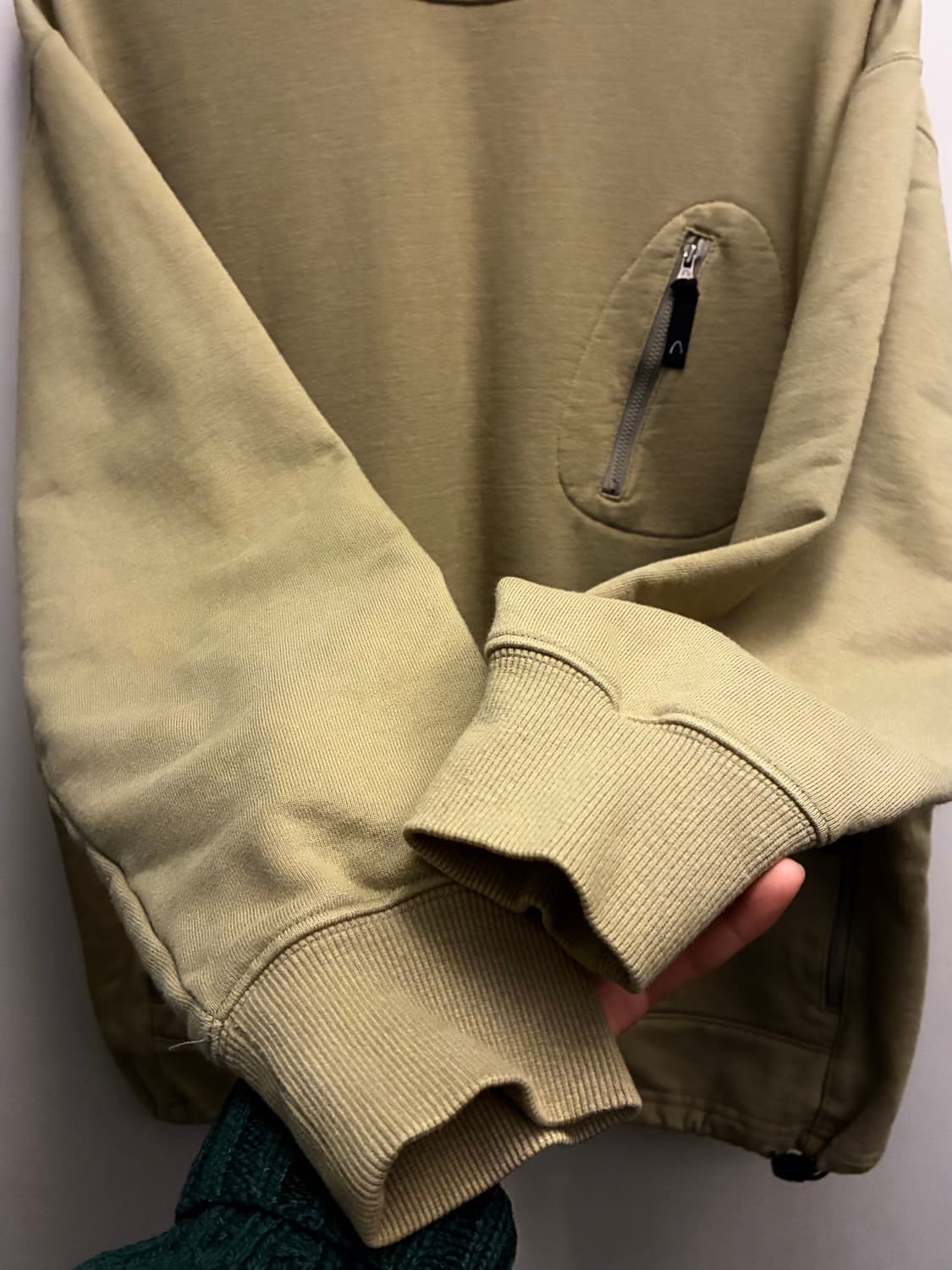 (L)시에라 디자인 유틸리티 3포켓 스웻셔츠 맨투맨 카키 상품이미지5