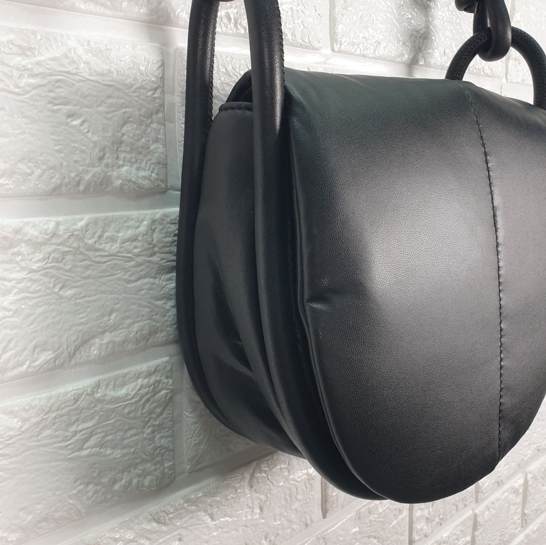 찰스앤키스 루나 노티드 핸들 숄더백 상품이미지6