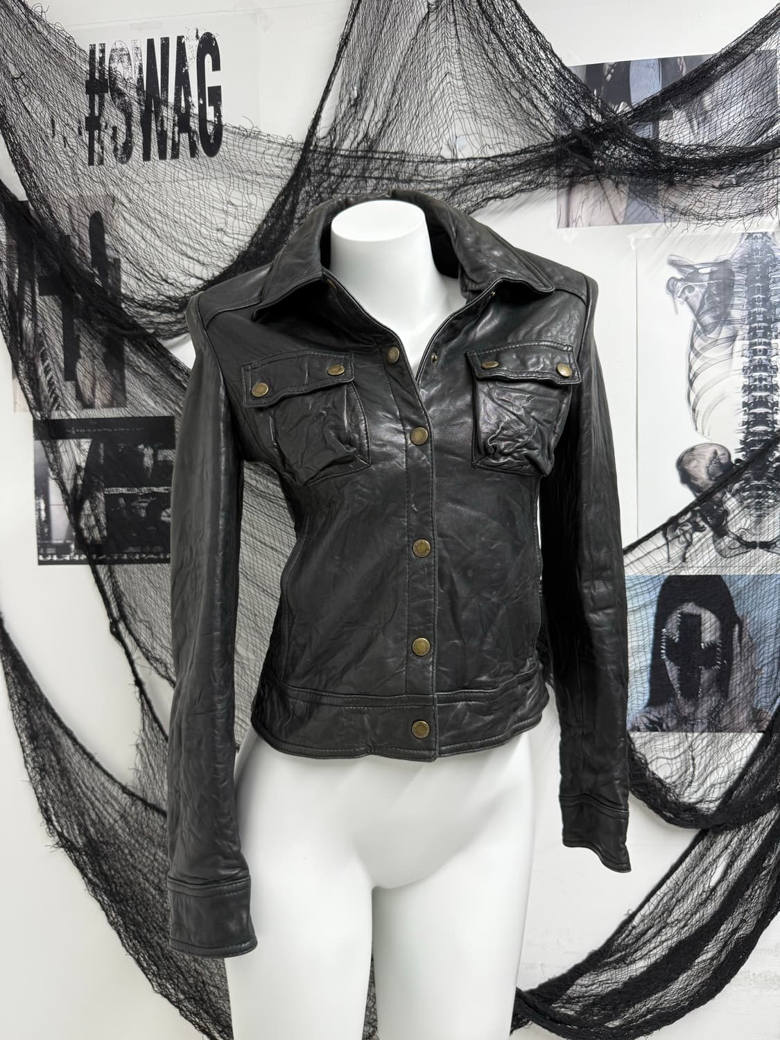 Button detailed leather jacket 상품이미지1