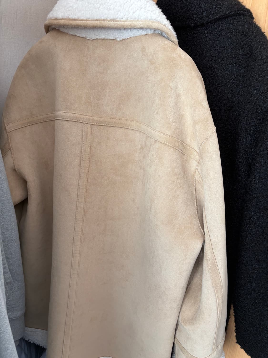 몽돌 리버시블 스웨이드 무스탕 베이지 상품이미지8