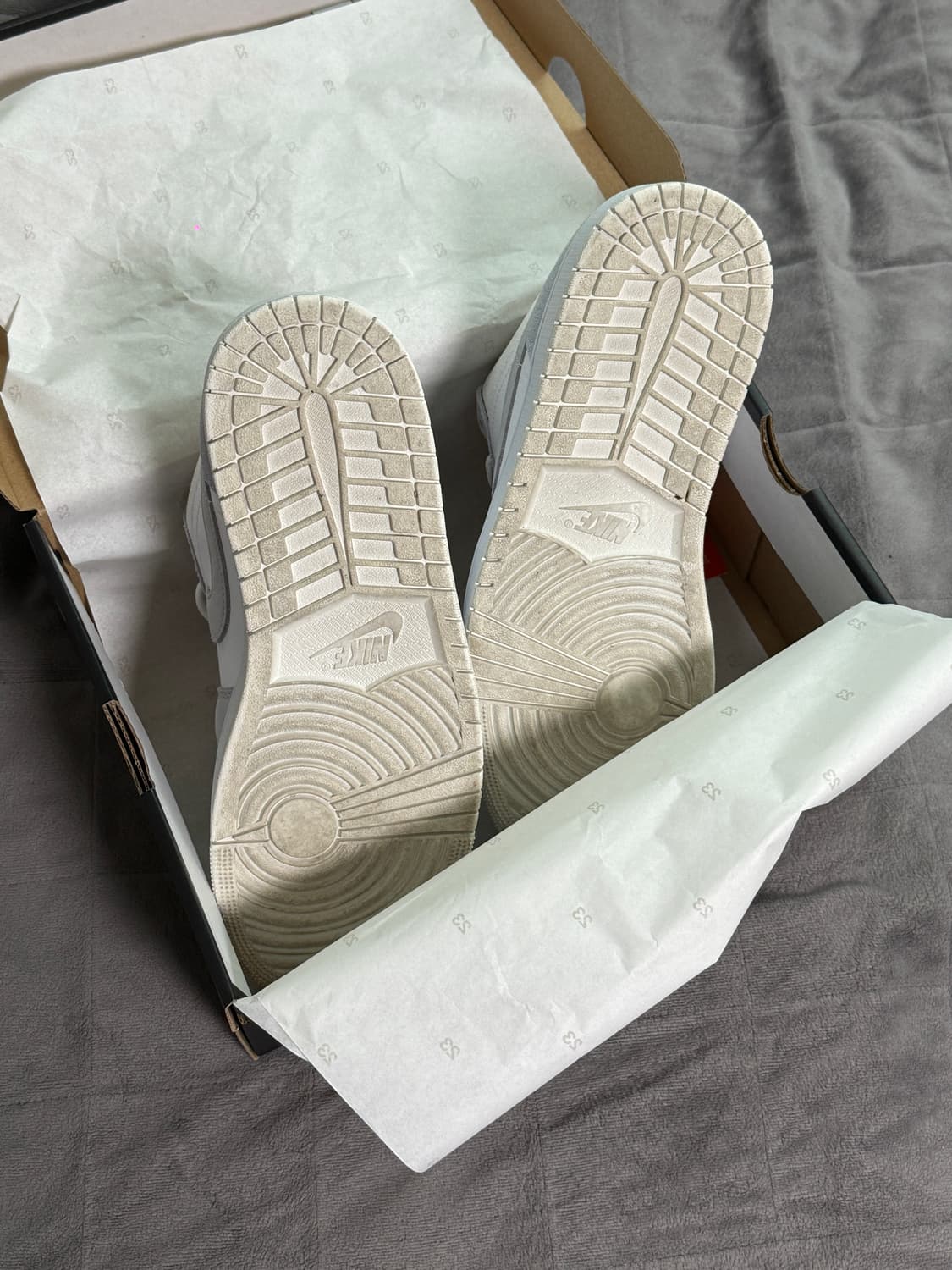 나이키 에어조던1 로우 PARIS 상품이미지4