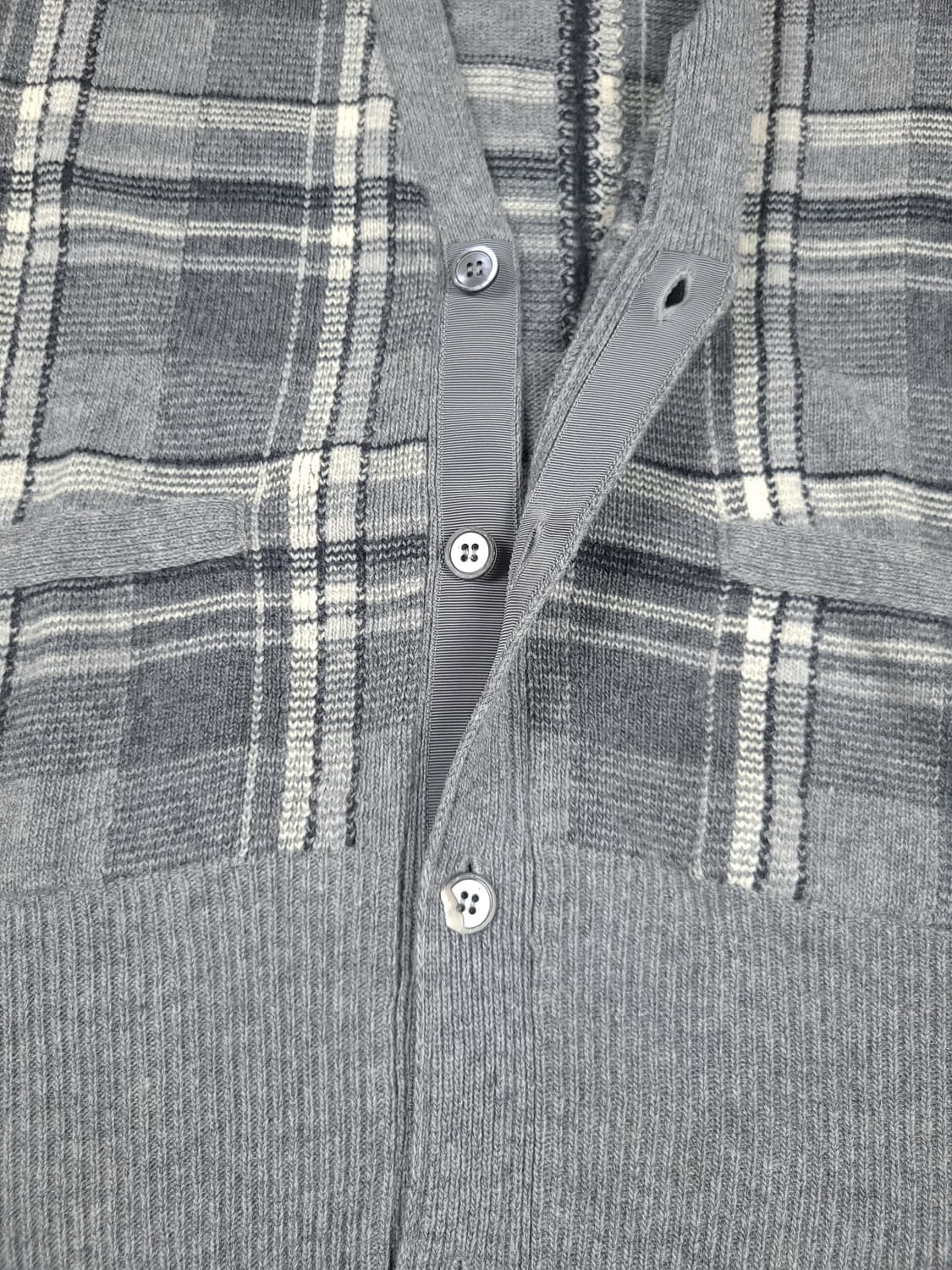 톰브라운 4바 타탄체크 울가디건 상품이미지5