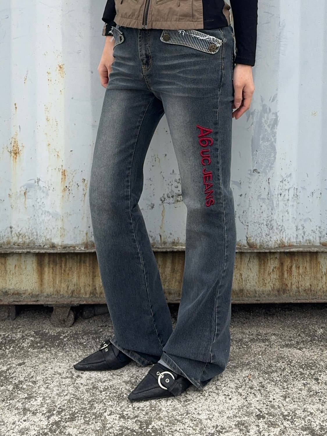 진청 스트라이프 패턴 디테일 팬츠 상품이미지1