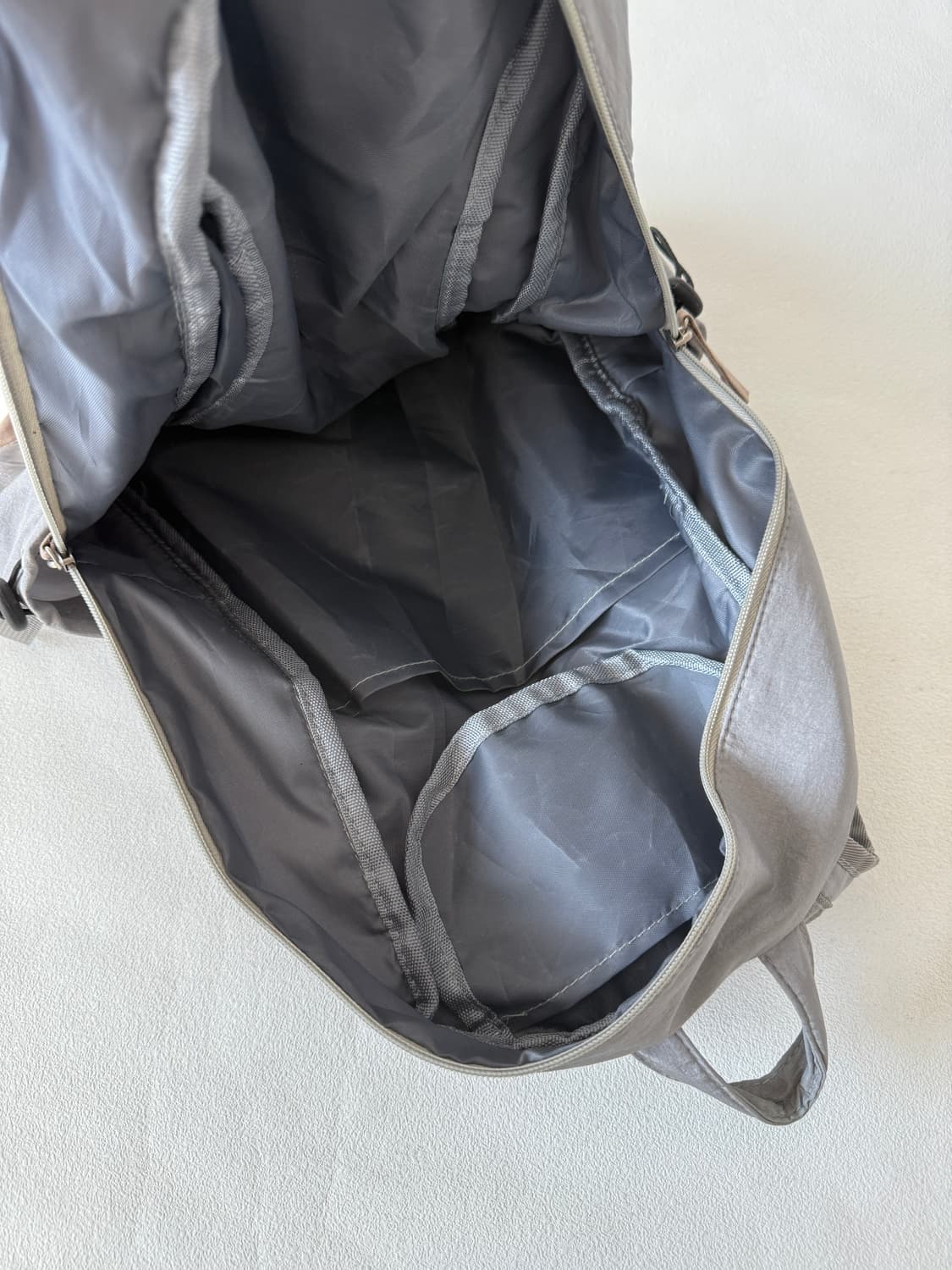 Pre owned 경량 백팩 상품이미지6