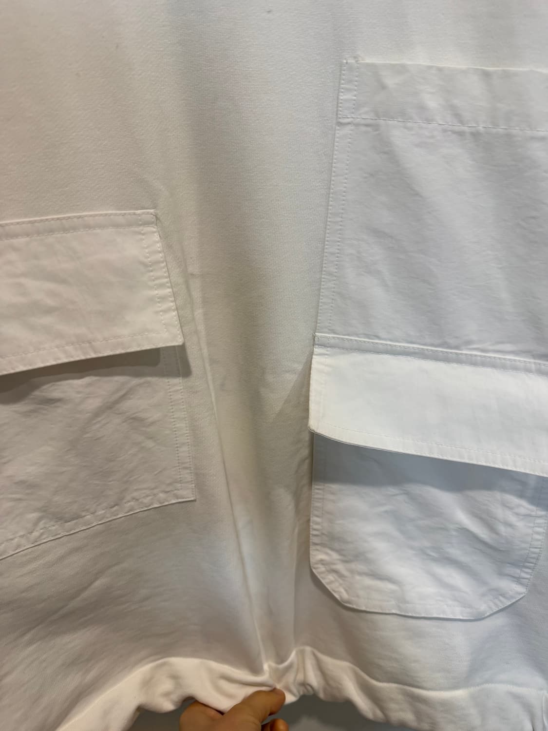 솔리드옴므 멀티 포켓 맨투맨  상품이미지3