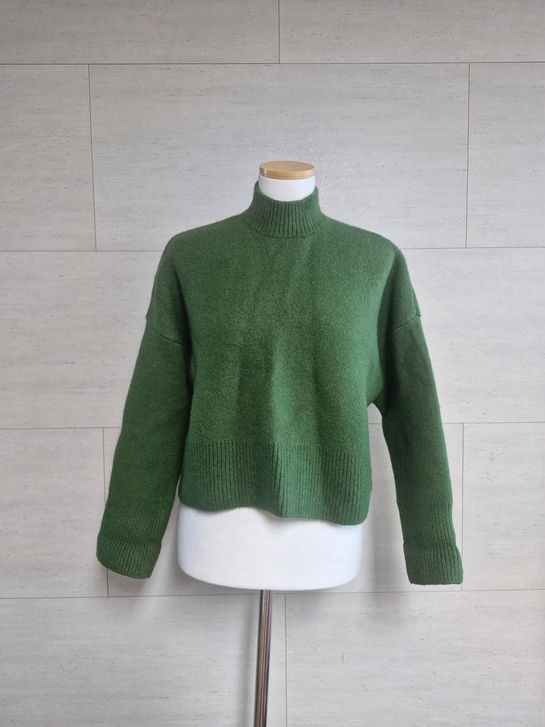 자라 반크롭 도톰니트  상품이미지1