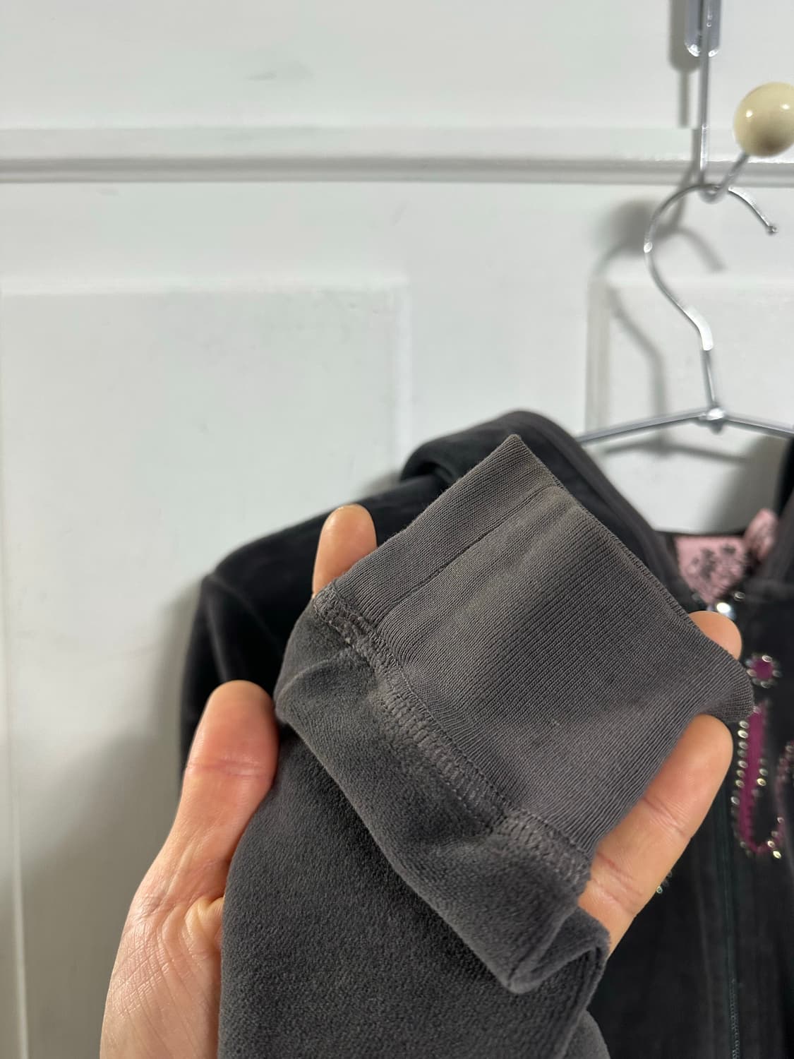 쥬시 꾸뛰르 벨벳 후드집업 상품이미지3