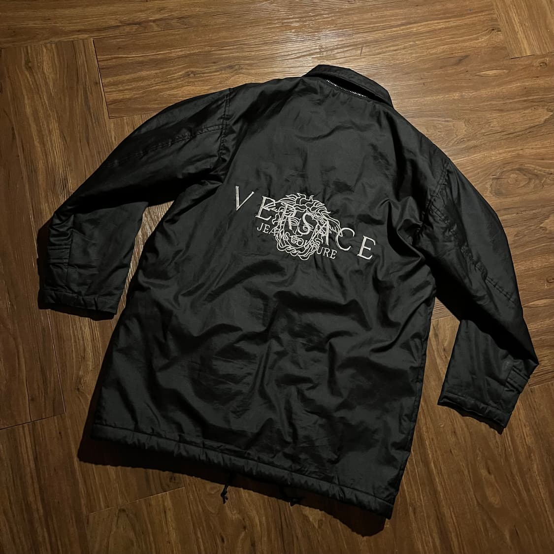 VERSACE EMBROIED BLACK JACKET 상품이미지3