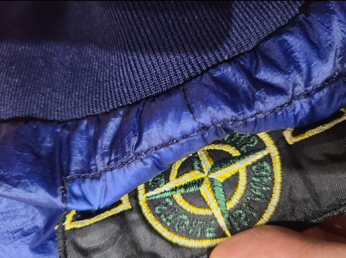 스톤아일랜드 30주년 가먼트 다이드 나일론 패딩조끼(블루네이비) 상품이미지4