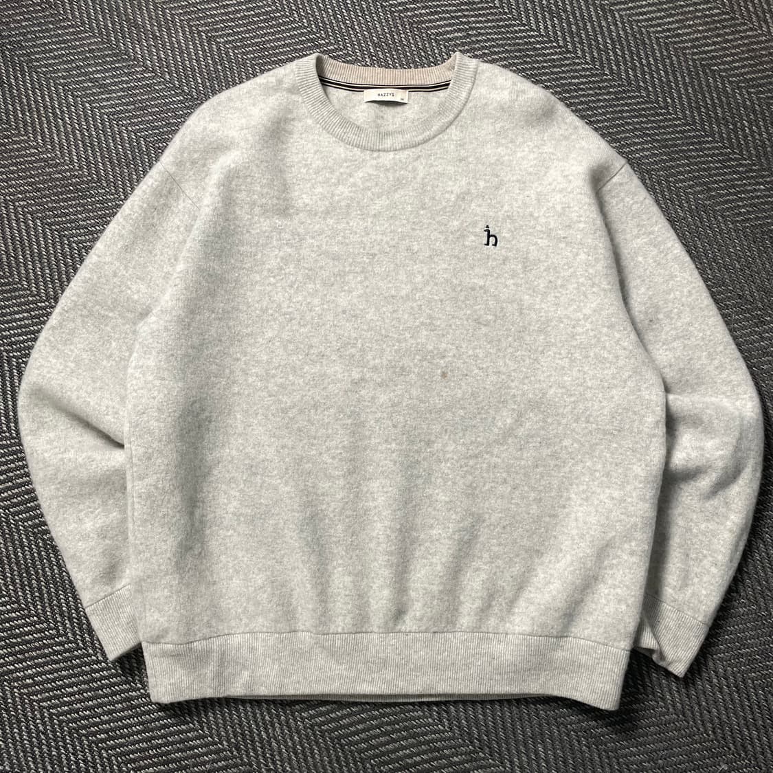 헤지스 자수로고 미니멀 베이직 니트y 4967 상품이미지2