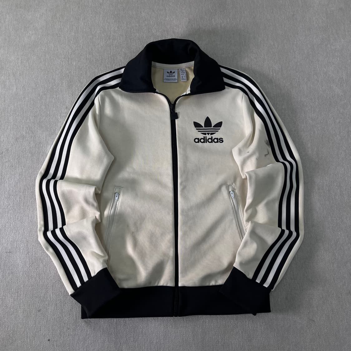 W 95 아디다스 베켄바우어 흰검 트랙탑 져지 상품이미지1
