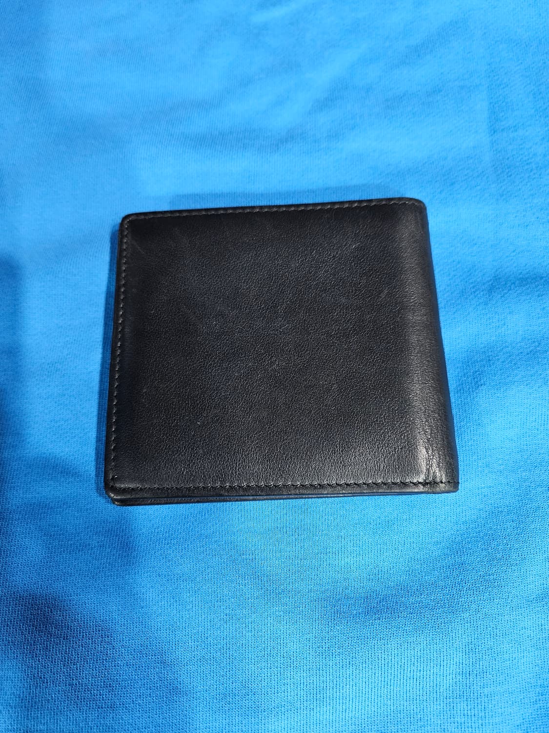 발렌티노 블랙컬러 남성 반지갑  상품이미지2