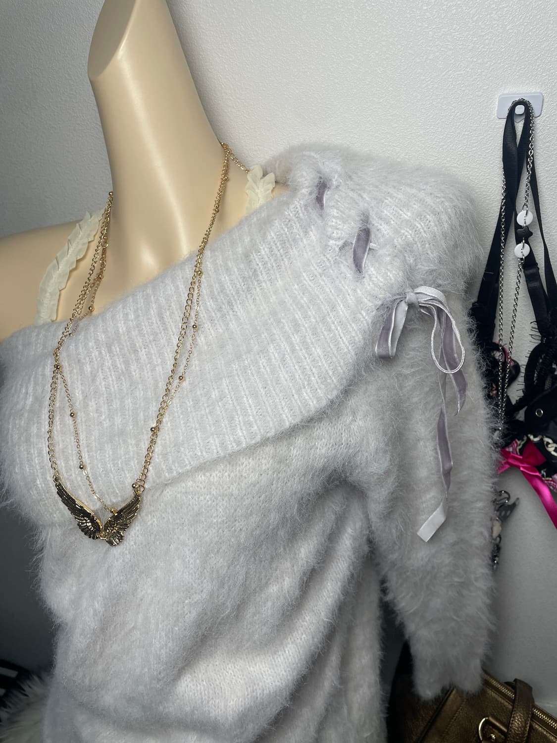 빈티지 연보라 리본 아일렛 앙고라니트 상품이미지2