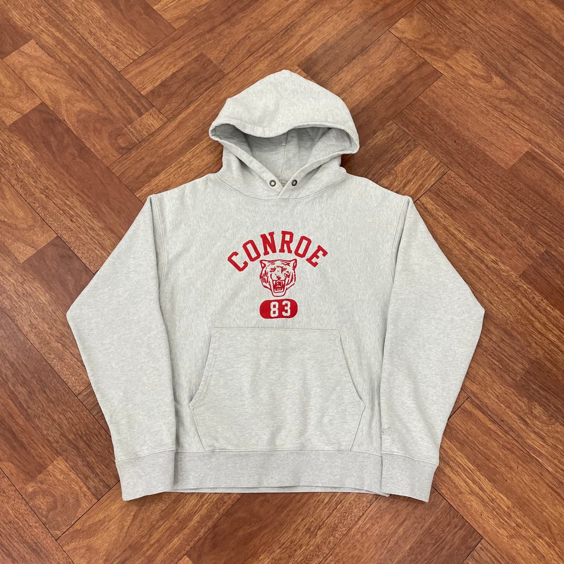 아웃스탠딩 타이거 후드티 상품이미지1