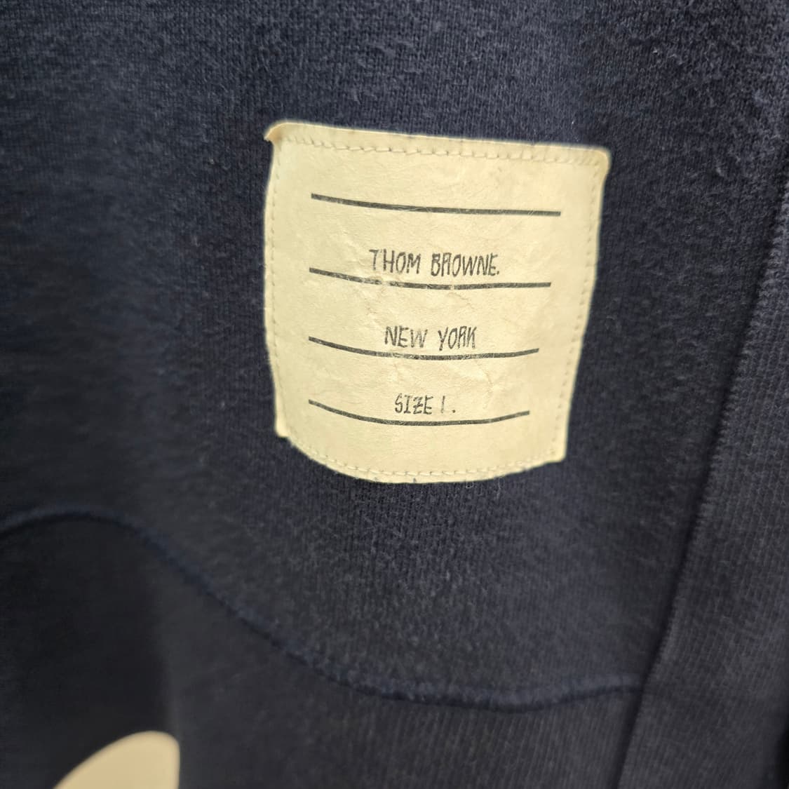 톰브라운 사선완장 맨투맨 1사이즈 95 판매 상품이미지2