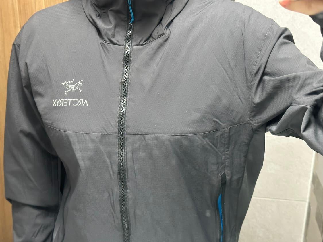 Arc'teryx 아톰 후디(바람막이) 남성 M 상품이미지1