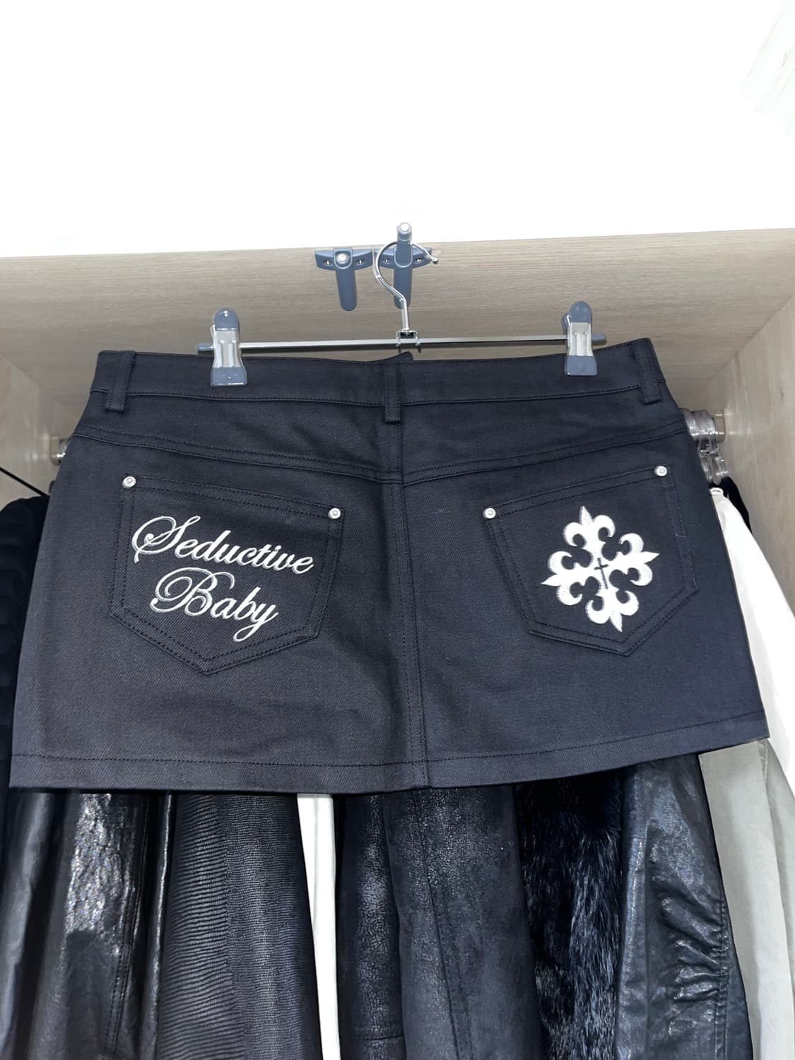 <새상품>엔넘파 Seductive low waist skirt 상품이미지2