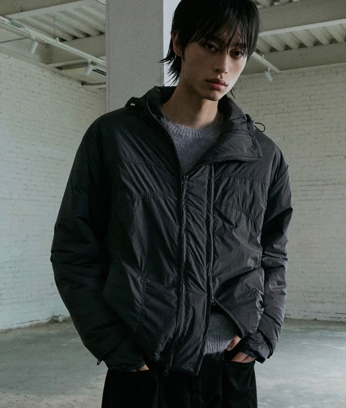 피인오 라이트 워머 패디드 쉘자켓 - 차콜 상품이미지1