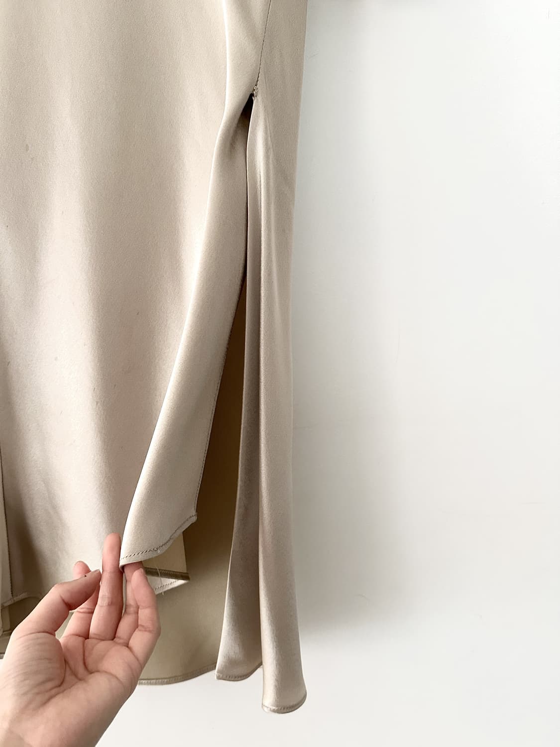 Glossy strap feminine skirt  상품이미지3
