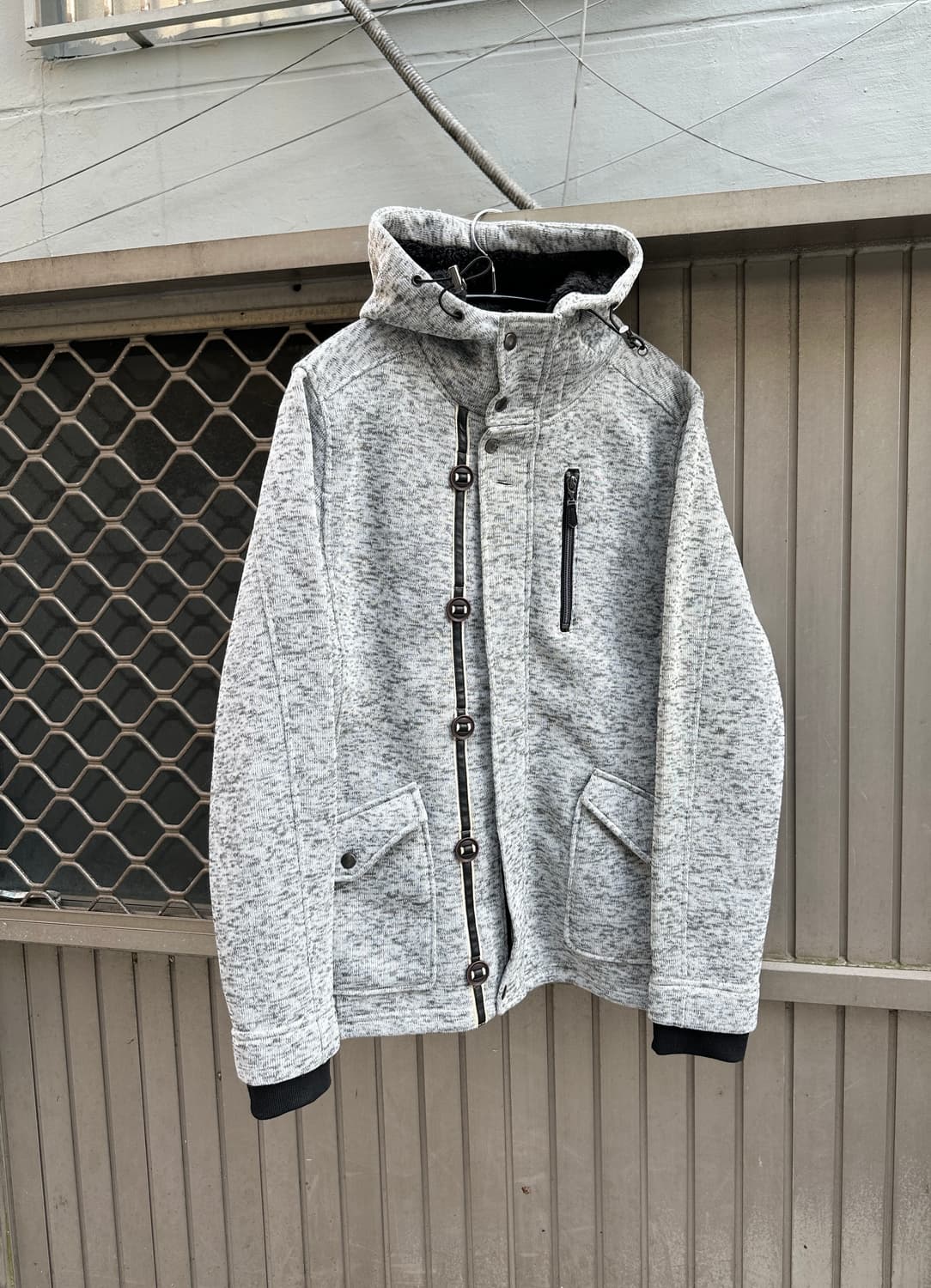 Thruxton gray fur buttoned detail jacket 상품이미지2