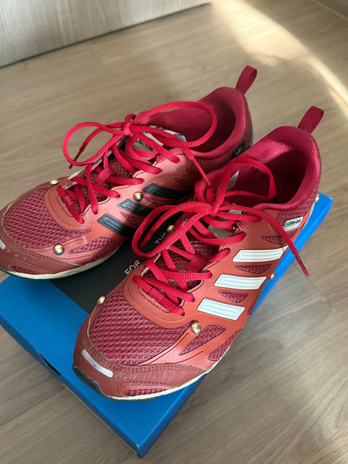 아디다스 송 포 더 뮤트 아디제로 pr 레드 280 판매합니다 상품이미지3