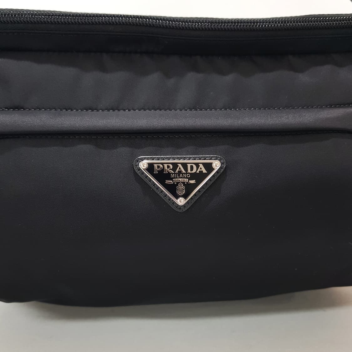 프라다 리나일론 바이커백 2vh994 상품이미지3