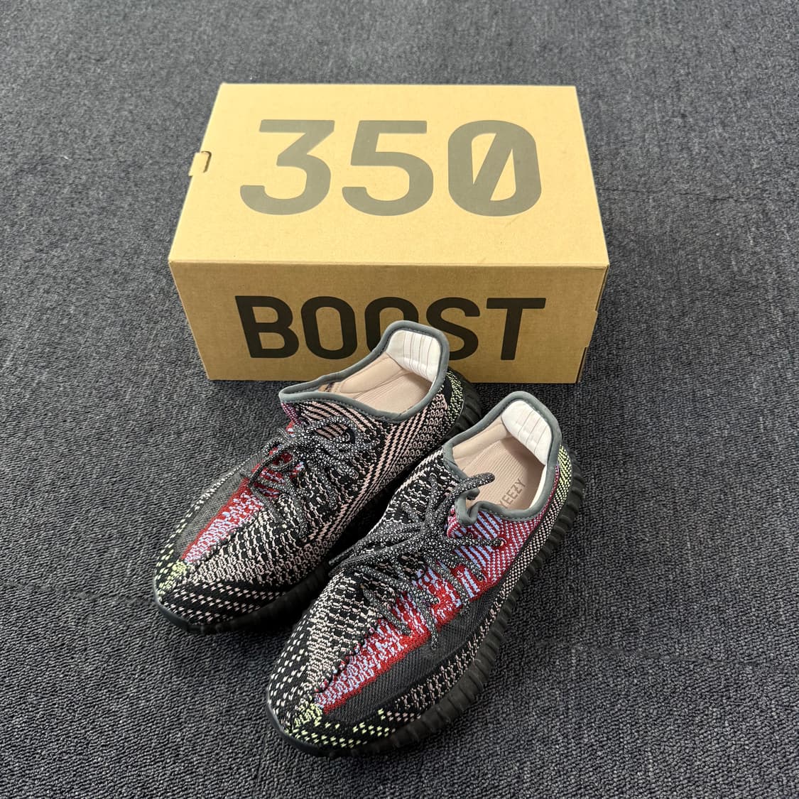 아디다스 이지부스트 350 V2 예힐 상품이미지1