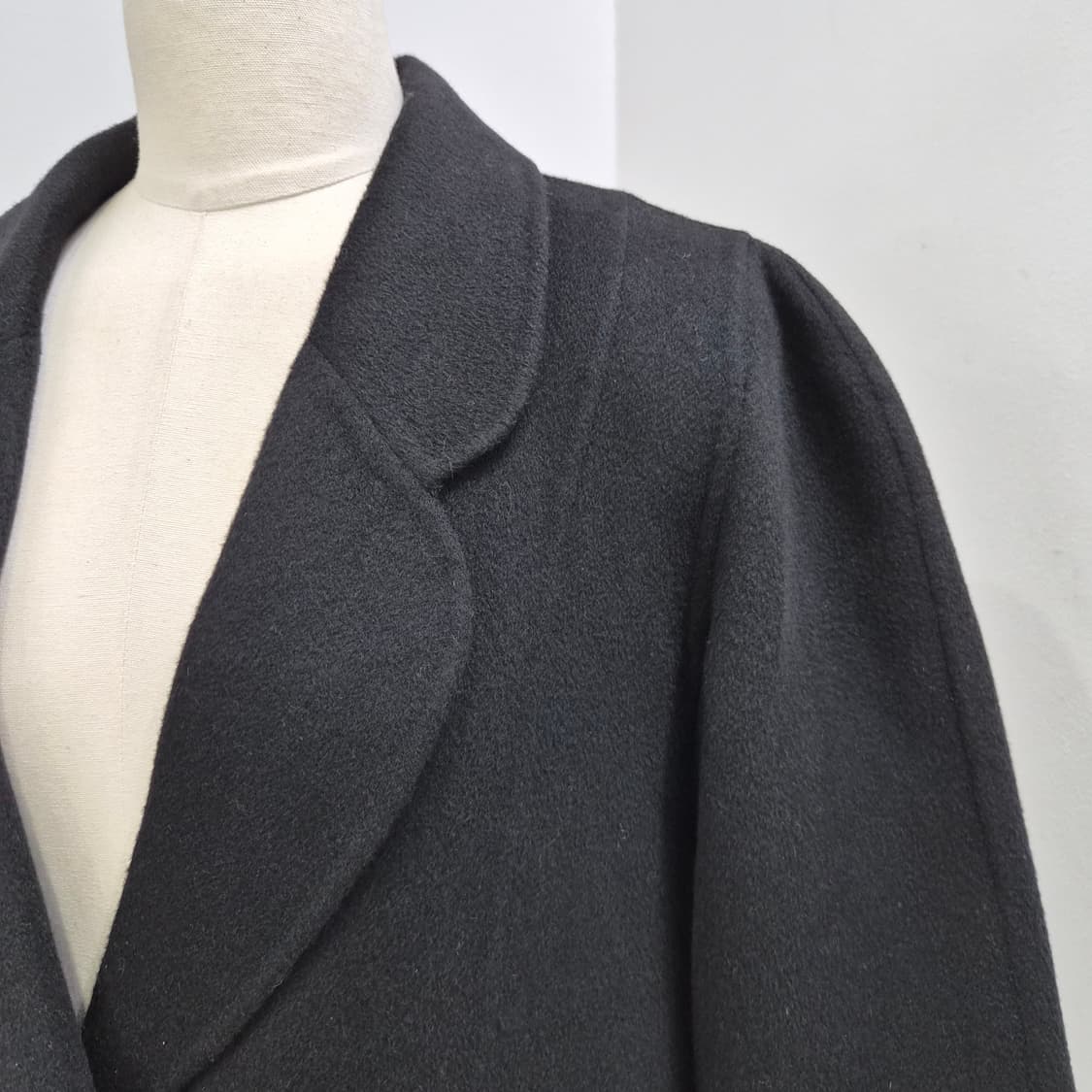 캐시미어 100 블랙 롱 코트 상품이미지5