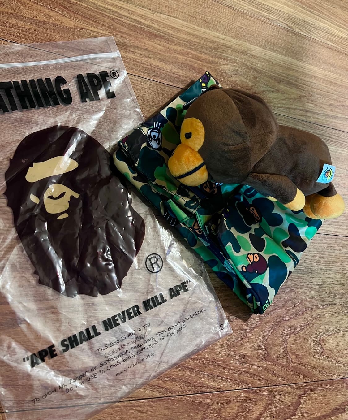 베이프 마일로 토트백 상품이미지1