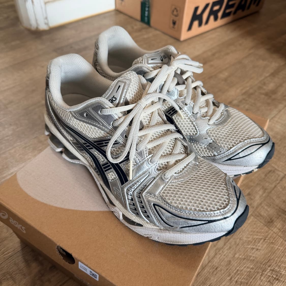 [275] 아식스 젤 카야노 14 크림 블랙 상품이미지3