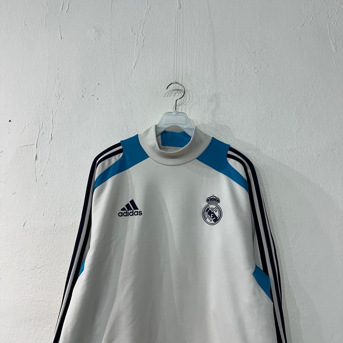 아디다스 레알마드리드 스웨트탑 105 상품이미지2