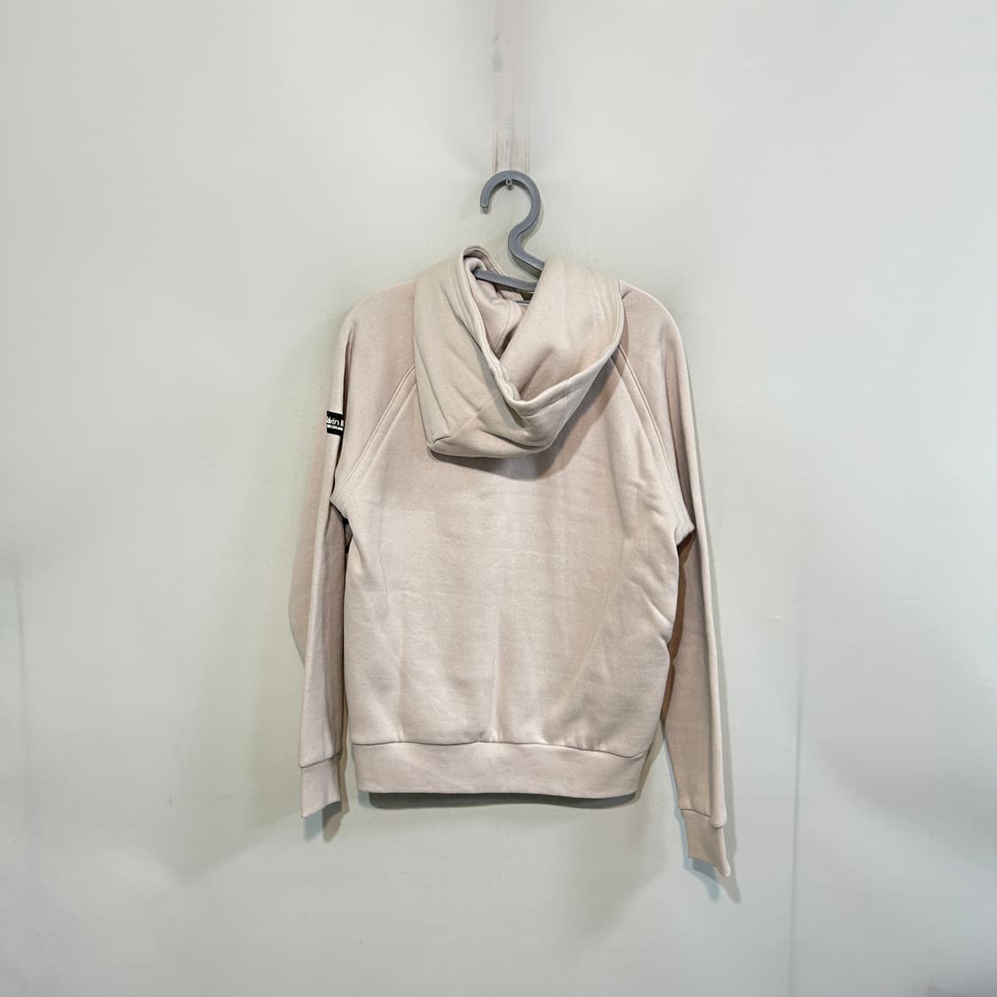 켈빈클라인 2024 여성 기모 후드티 S 상품이미지3