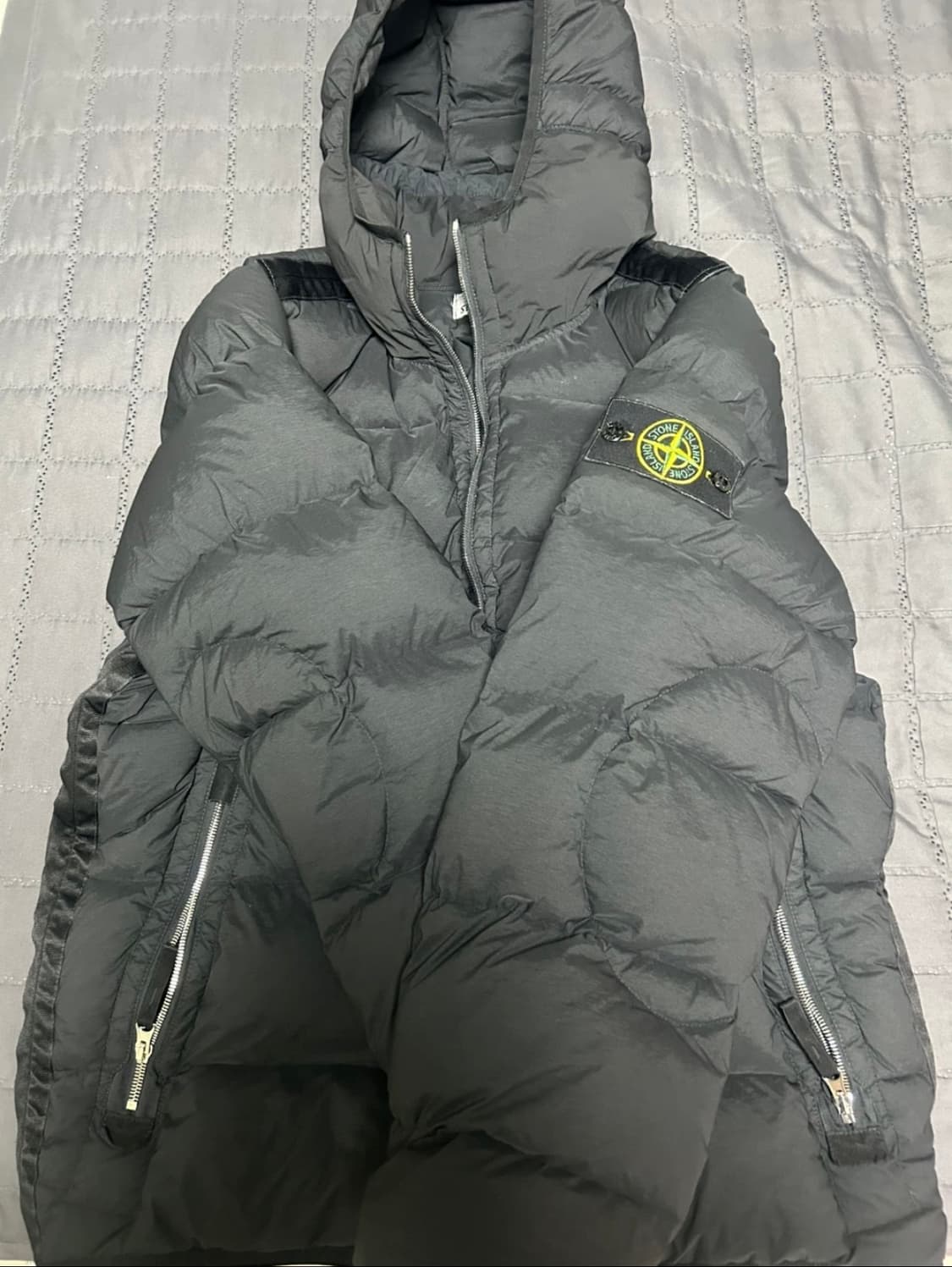 스톤아일랜드 심리스 패딩 판매 / 교환 (L -> m) 상품이미지1