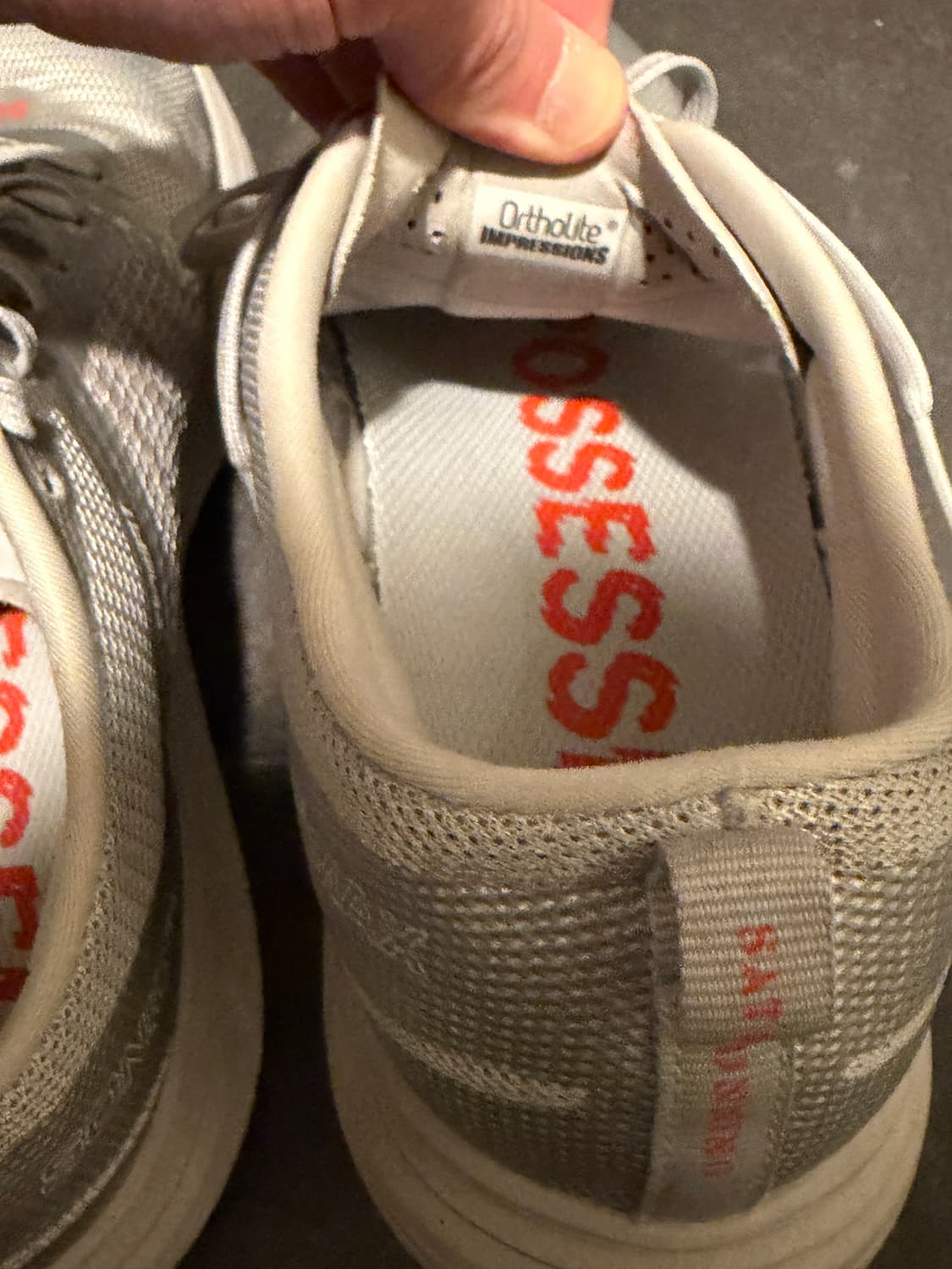 살로몬 x 새티스파이 소닉 RA 맥스 러닝화 상품이미지5