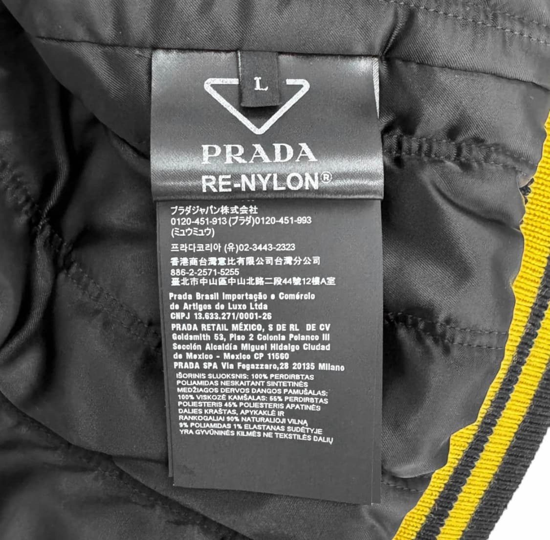 [L] 프라다 남성 로고 패치 리나일론 바시티 봄버 자켓 블랙 상품이미지9