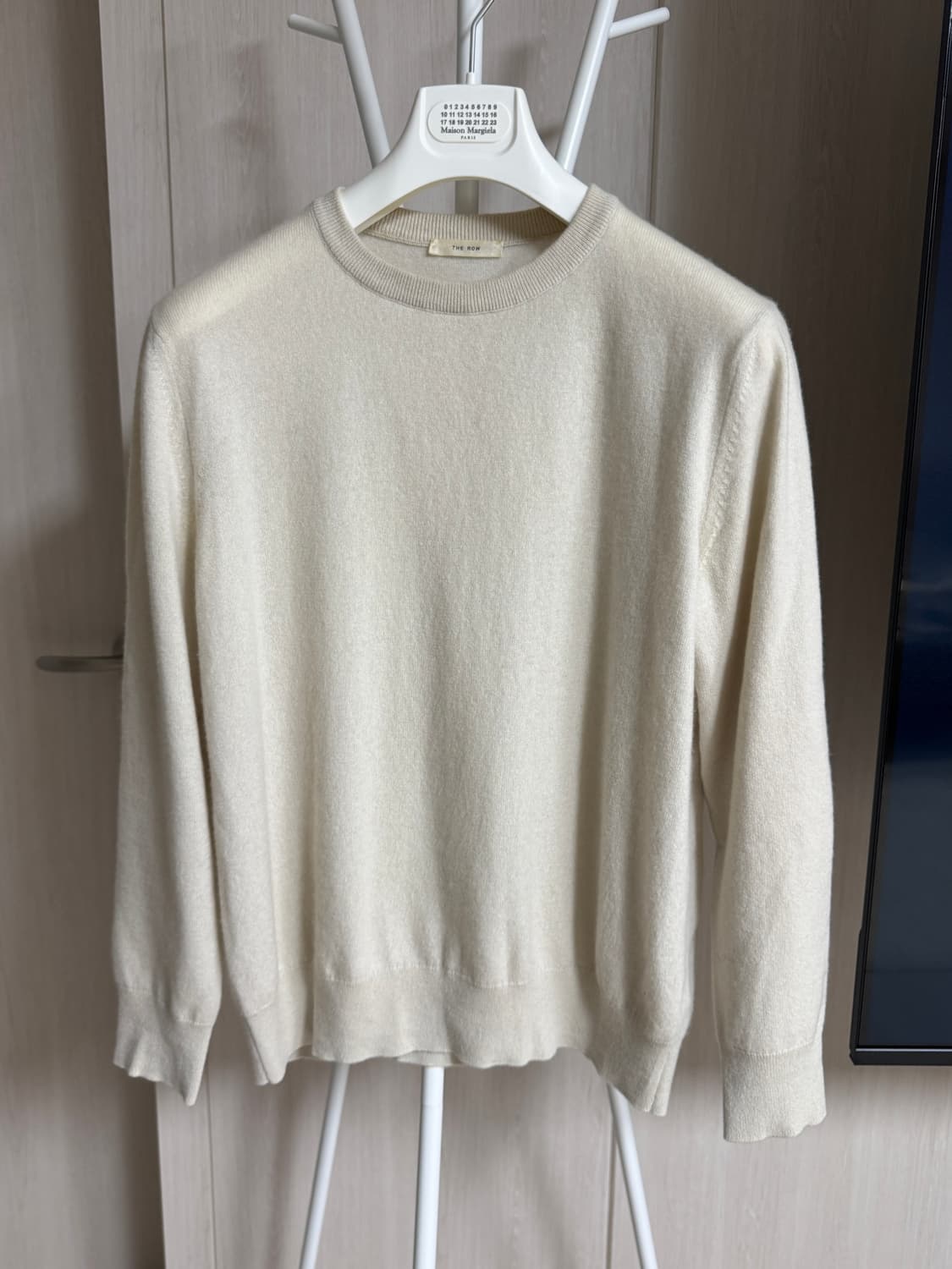 더로우 벤지 스웨터 상품이미지1