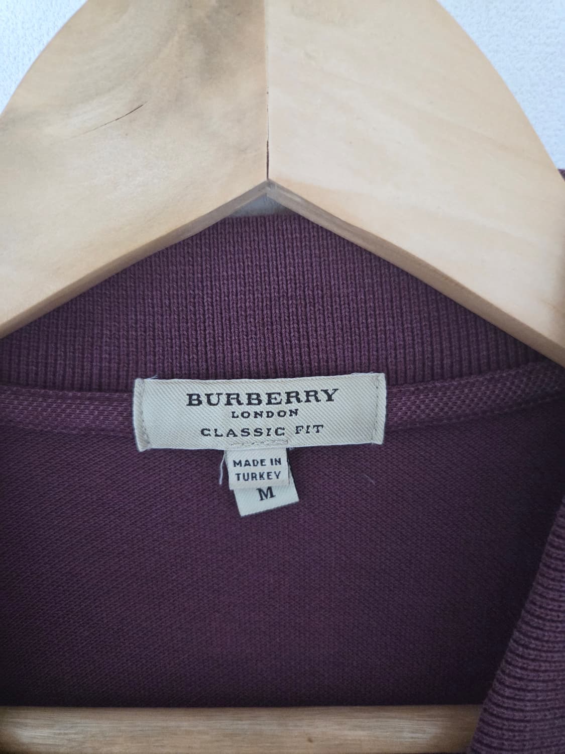 버버리 정품 와인색 반팔카라티(95사이즈) 상품이미지7