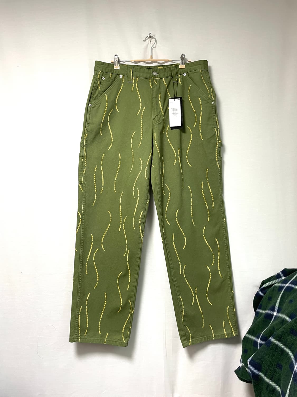 새상품) LMC 엘엠씨 프린팅 카펜터 트윌코튼 워크팬츠 데님팬츠. 그린 상품이미지2