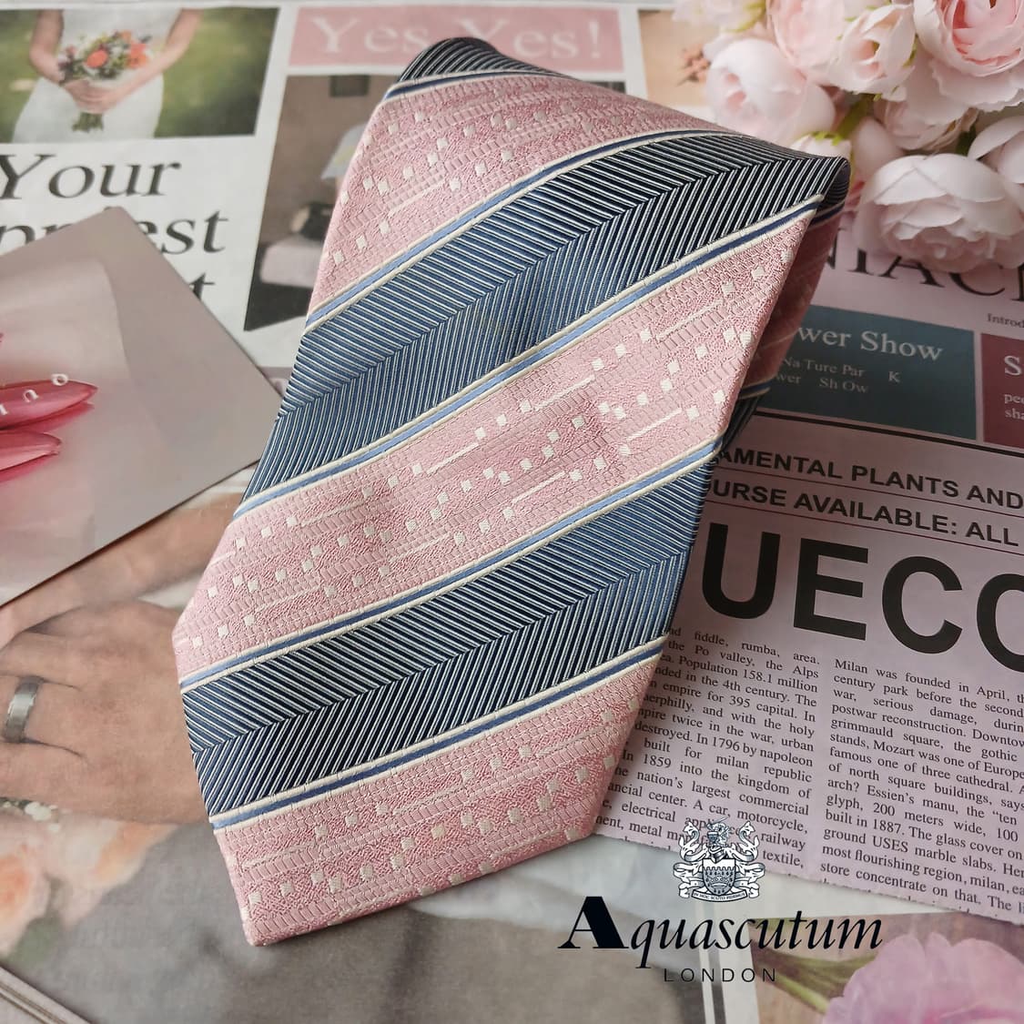 아쿠아스큐텀 실크 핑크 스트라이프 넥타이 9.4cm A등급 A19777
 상품이미지2
