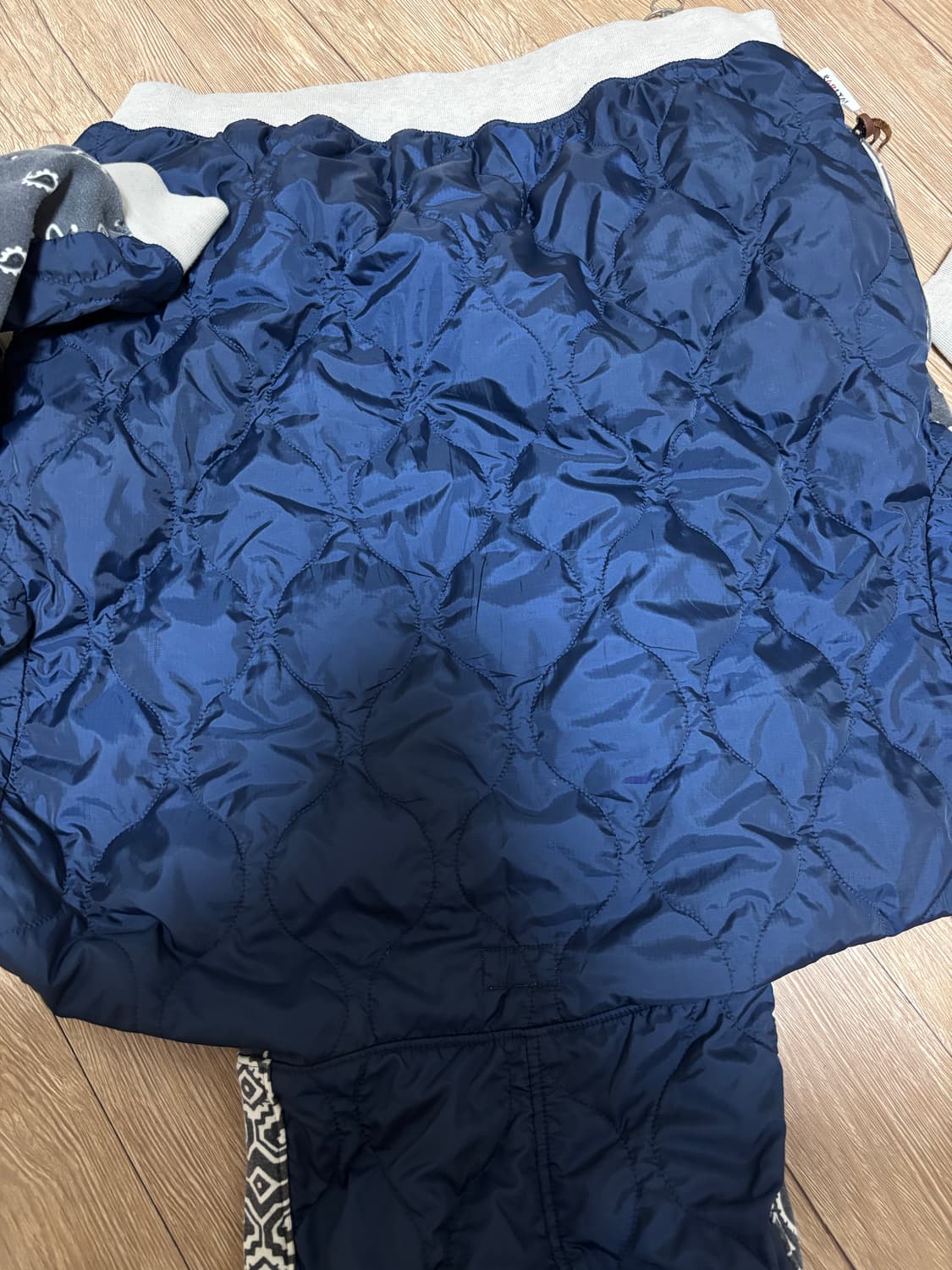 캐피탈 비부악 후드집업 블랙 상품이미지5