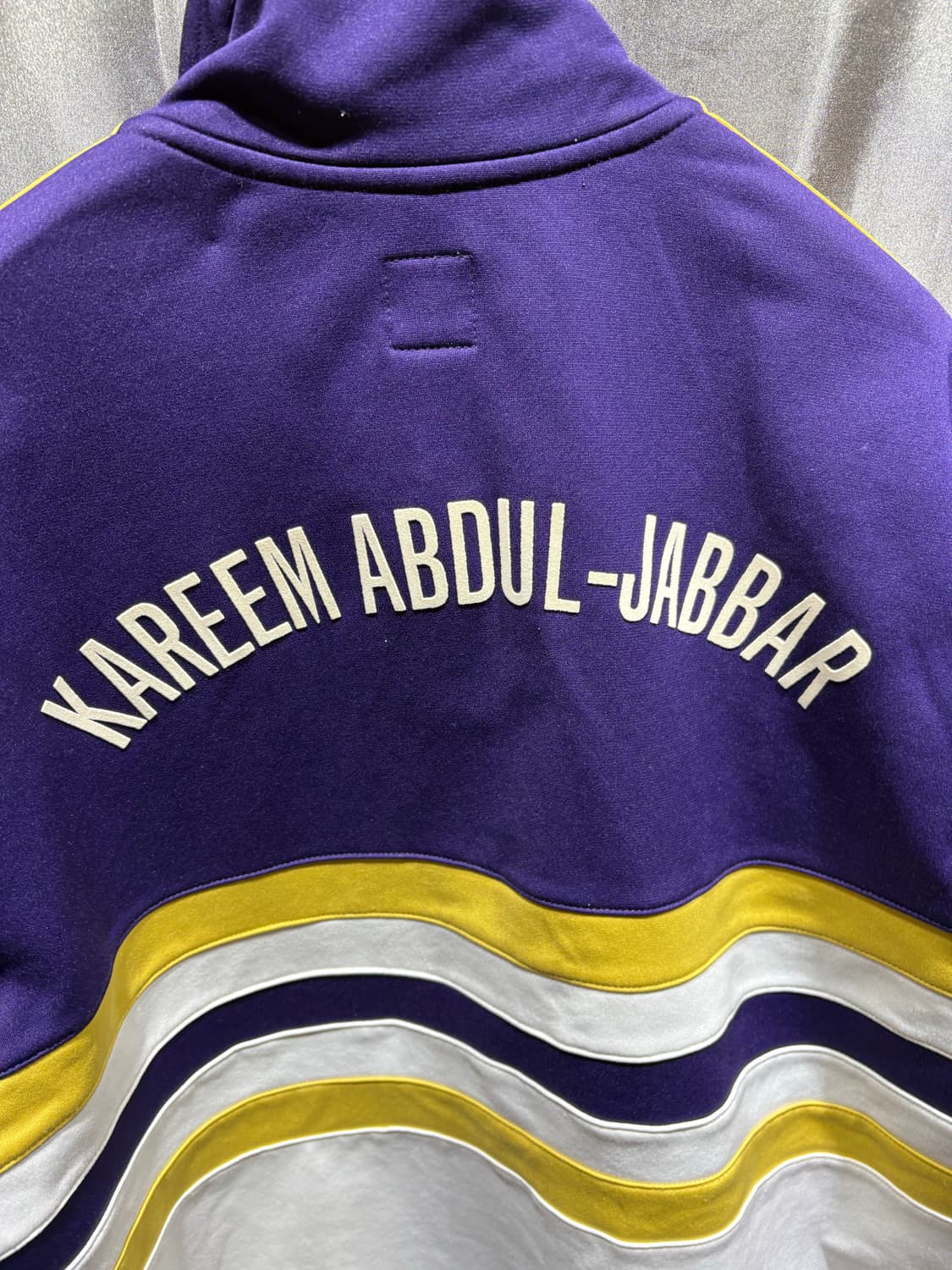 M 아디다스 파이어버드 스펠링 로고 배색 베스킷볼 퍼플 트랙탑 상품이미지6