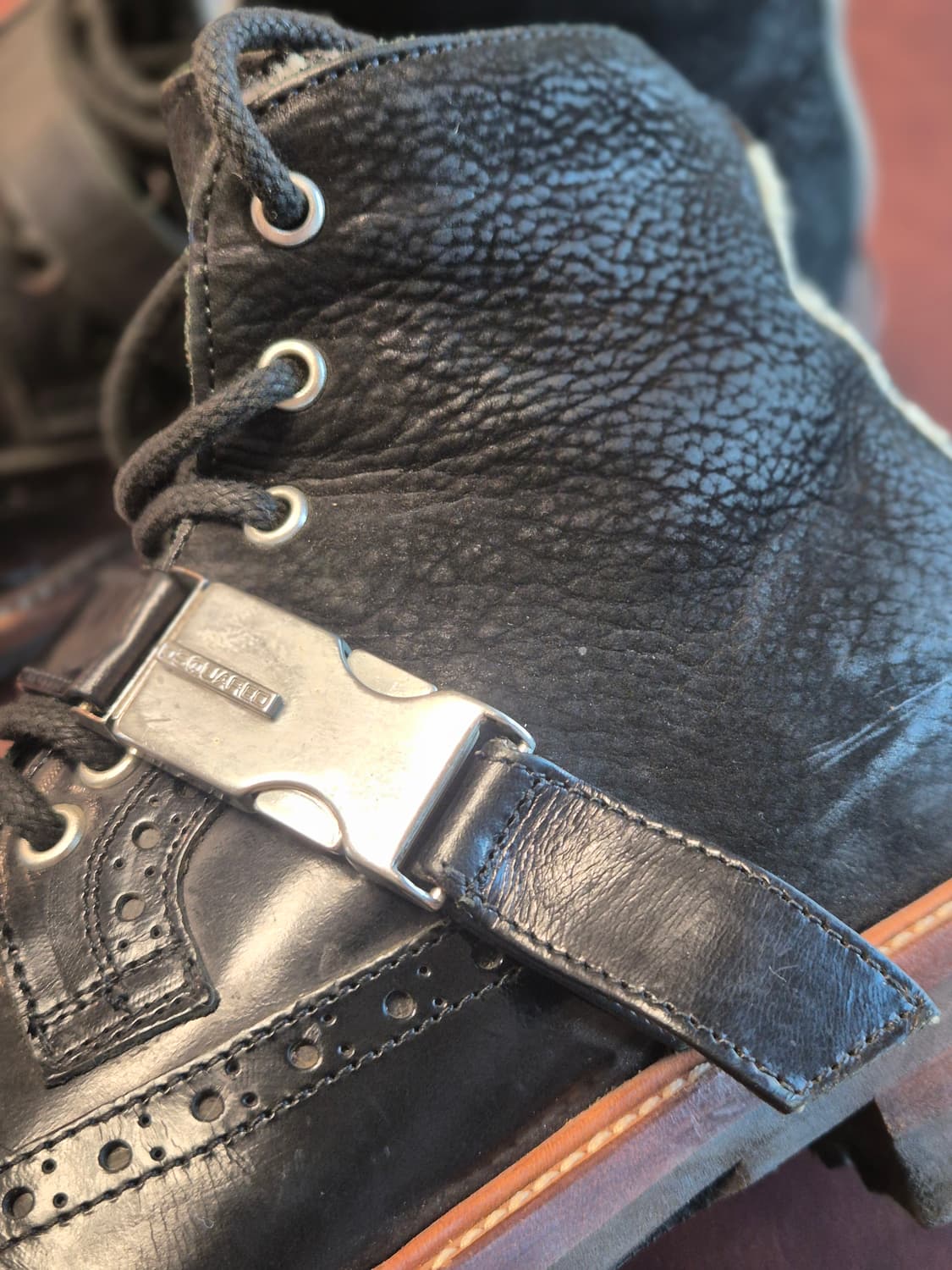 실착용2회 260-265(40.2/1) 디스퀘어드 남자부츠 상품이미지4