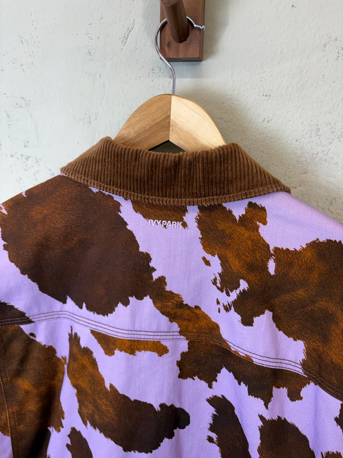 아디다스 X IVY PARK 데님 카우 프린트 자켓 상품이미지7