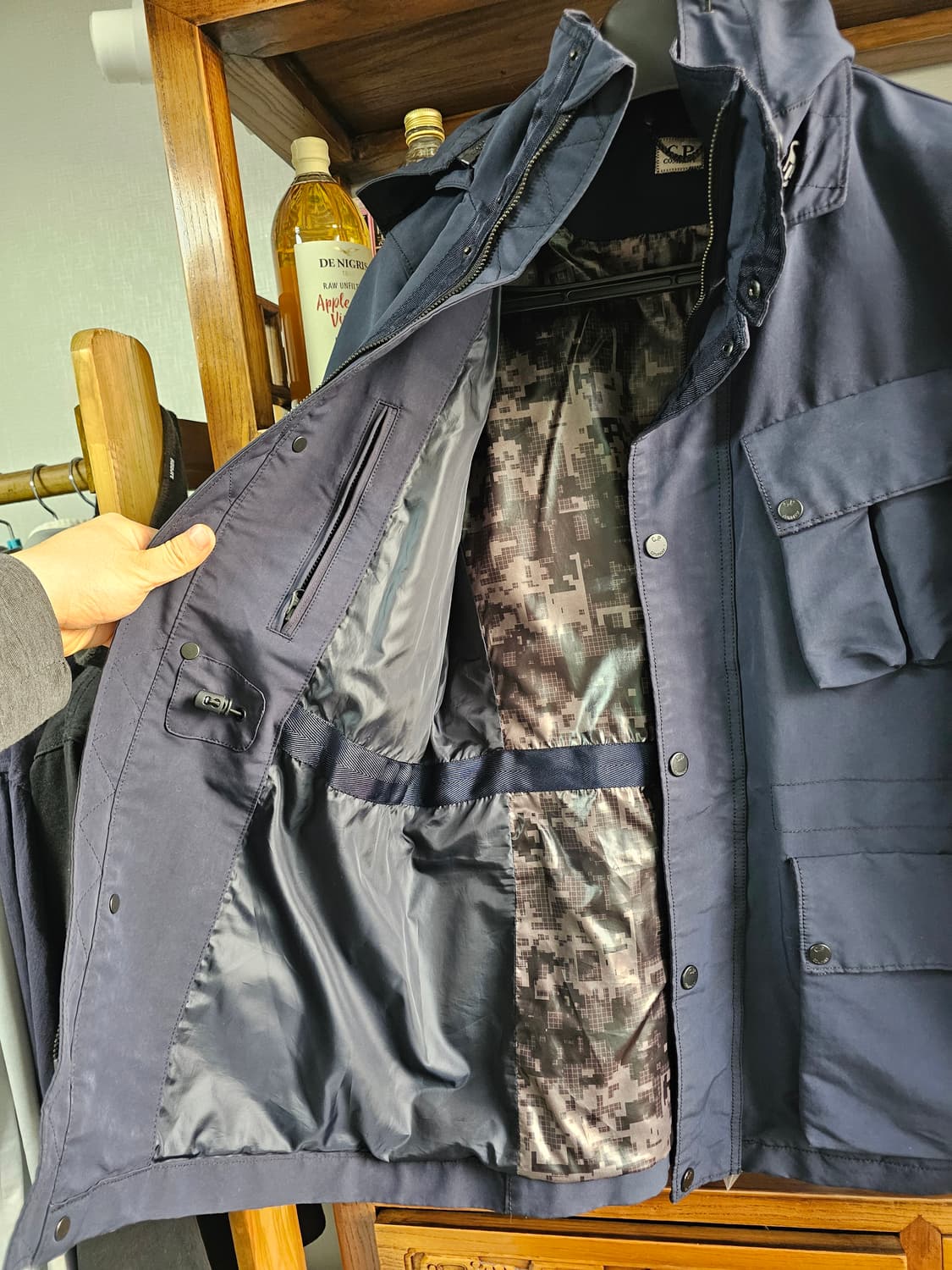 진한 네이비 cp컴퍼니 씨피 아웃포켓 야상형 나일론 자켓 105 사이즈 상품이미지8