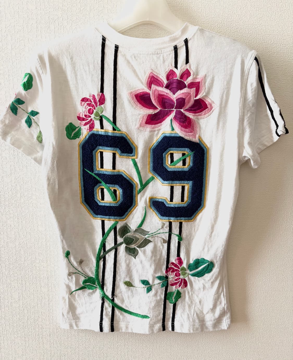 03FW 크리스찬 디올 존 갈리아노 Adiorable 69 자수 티셔츠 상품이미지5