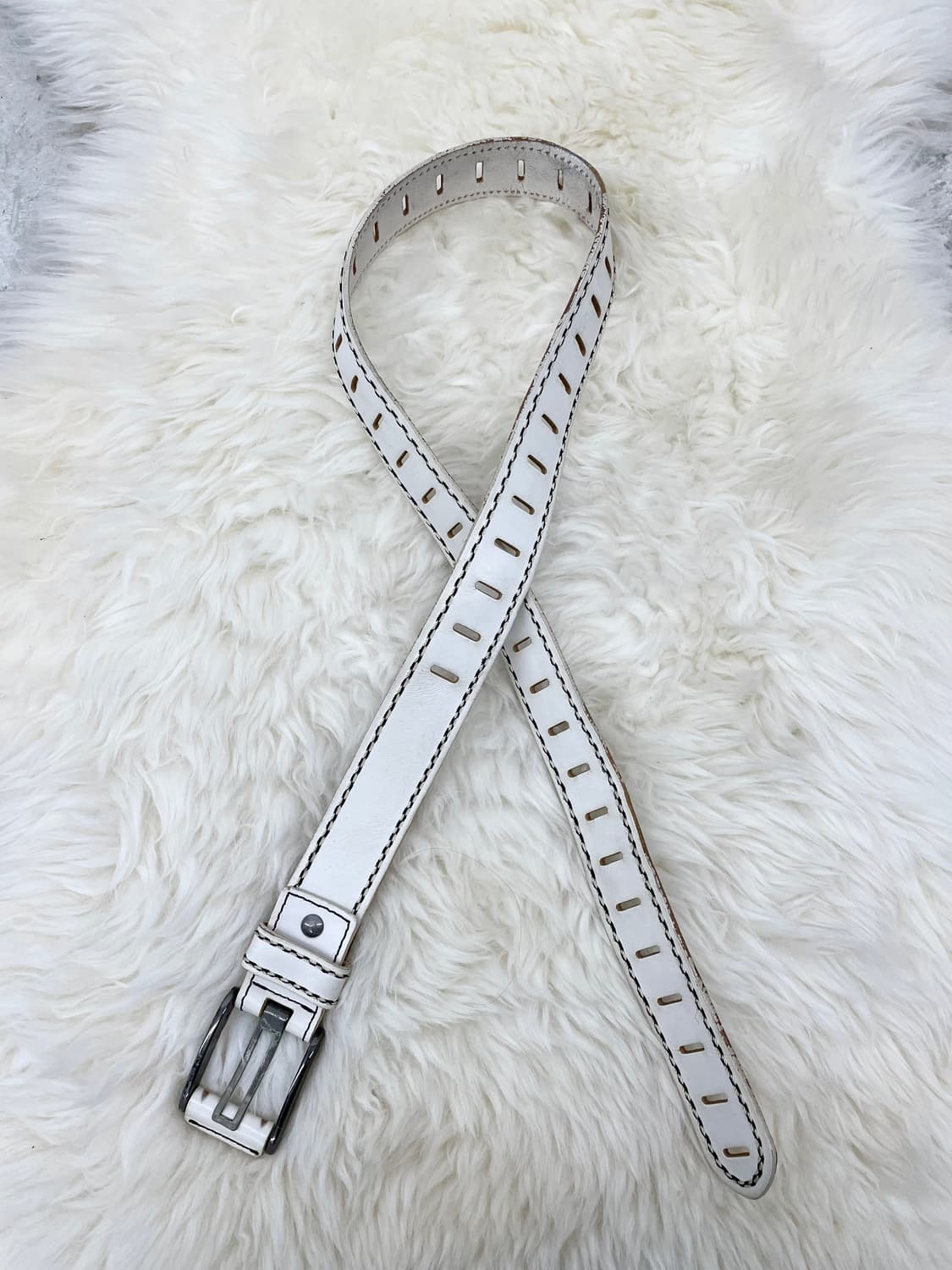 리얼레더 스티치 펀칭 버클 벨트 상품이미지1